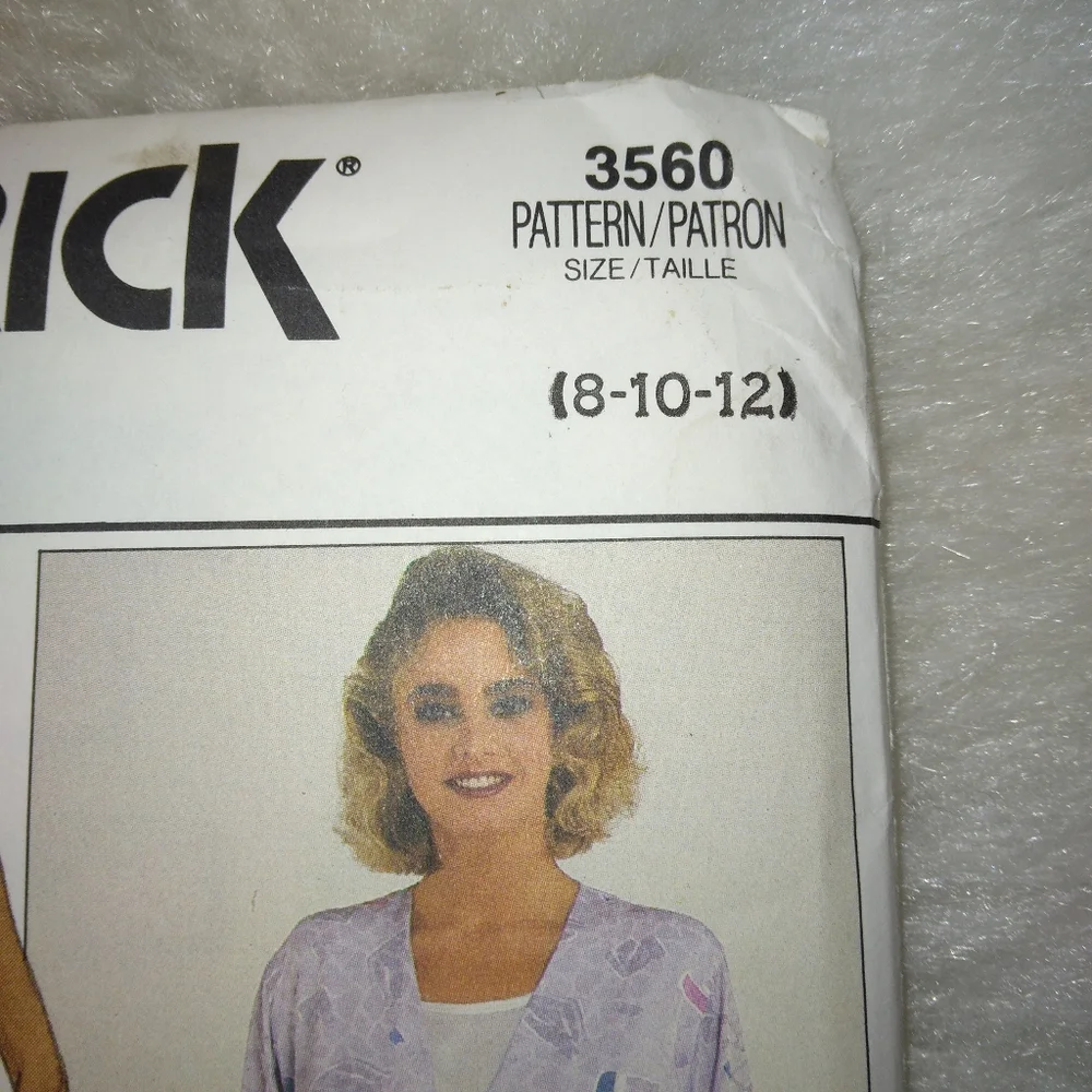 BUTTERICK 3560 sz 8-12 Misses tops and skirts in variations, vintage 1985